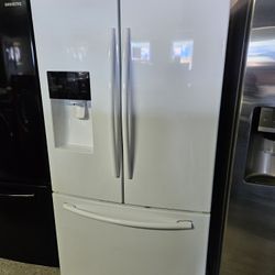 Samsung French Doors. Refrigerator White. Dou Ice Maker. Warranty Financing True Snap.  If You Qualify. 