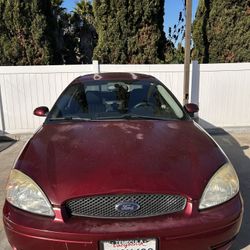 2005 Ford Taurus
