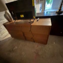 Rustic Solid Mid Century Modern Dresser (6 drawers)