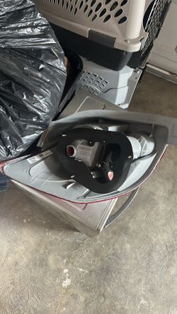 Toyota matrix headlight