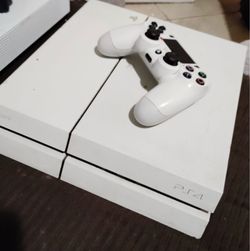 PS4 Console 500gb w DualShock 4 Controller