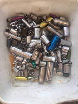 130 sockets all sizes standard and metric