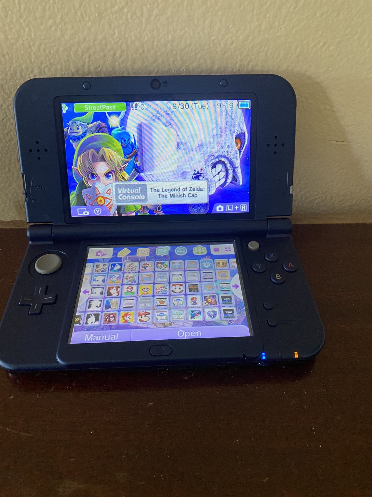 Nintendo 3DS XL Galaxy Purple Edition