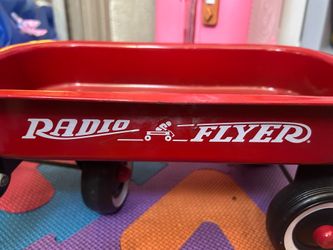 Radio flyer