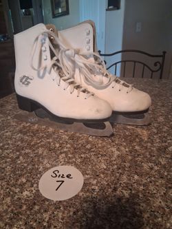 Ice skates size 7