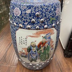 A Vintage Chinese Famille Rose Porcelain Garden Seat
