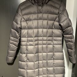 Columbia Women’s Long Puffer Small