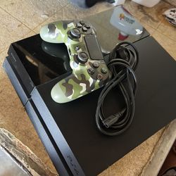 PS4 + Controller 