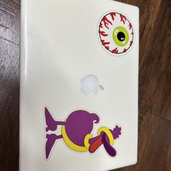 Apple A1181 MacBook 13.3" Laptop