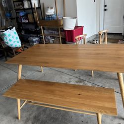 Article oak wood table - used