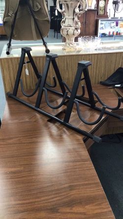 AXL 3 Guitar Stand 💵  💳  💵  Cash and Card Accepted