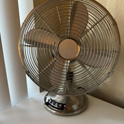 Oscillating Fan