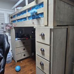 Full Size Bunk Bed With Desk