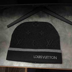 Louis Vuitton Man Black Beanie