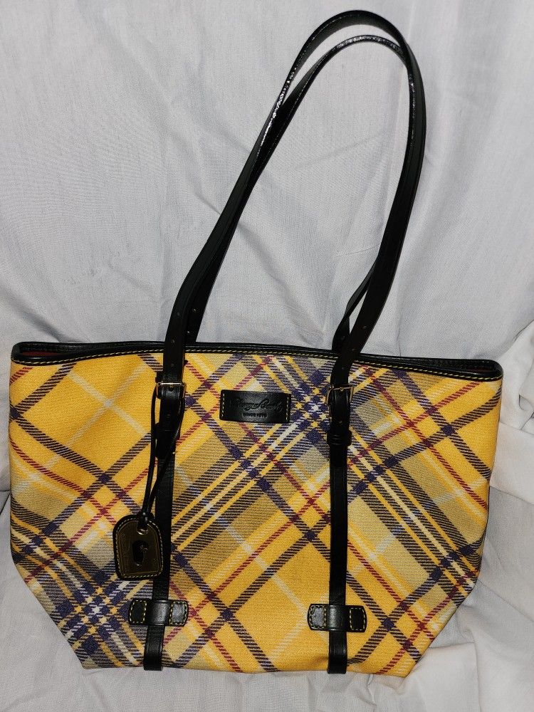 Dooney And Bourke Bag