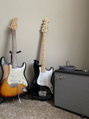 Photo Guitar, Bass and Amp
