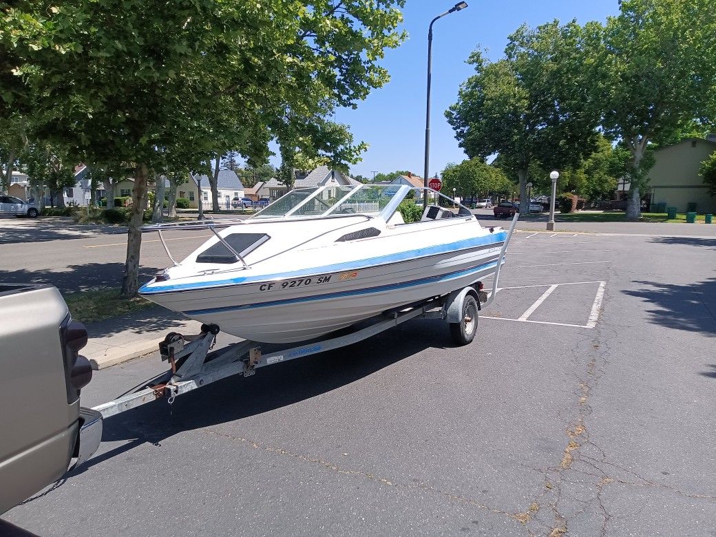 Capri Bayliner