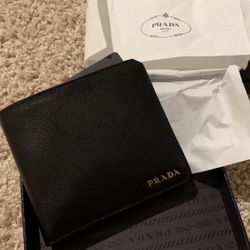 Prada Wallet Authentic 