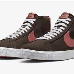 New Nike Men Tennis Size 8.5