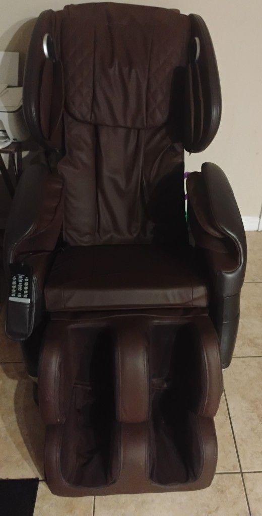 Brown Full Body Massage Chair With Built-in Bluetooth