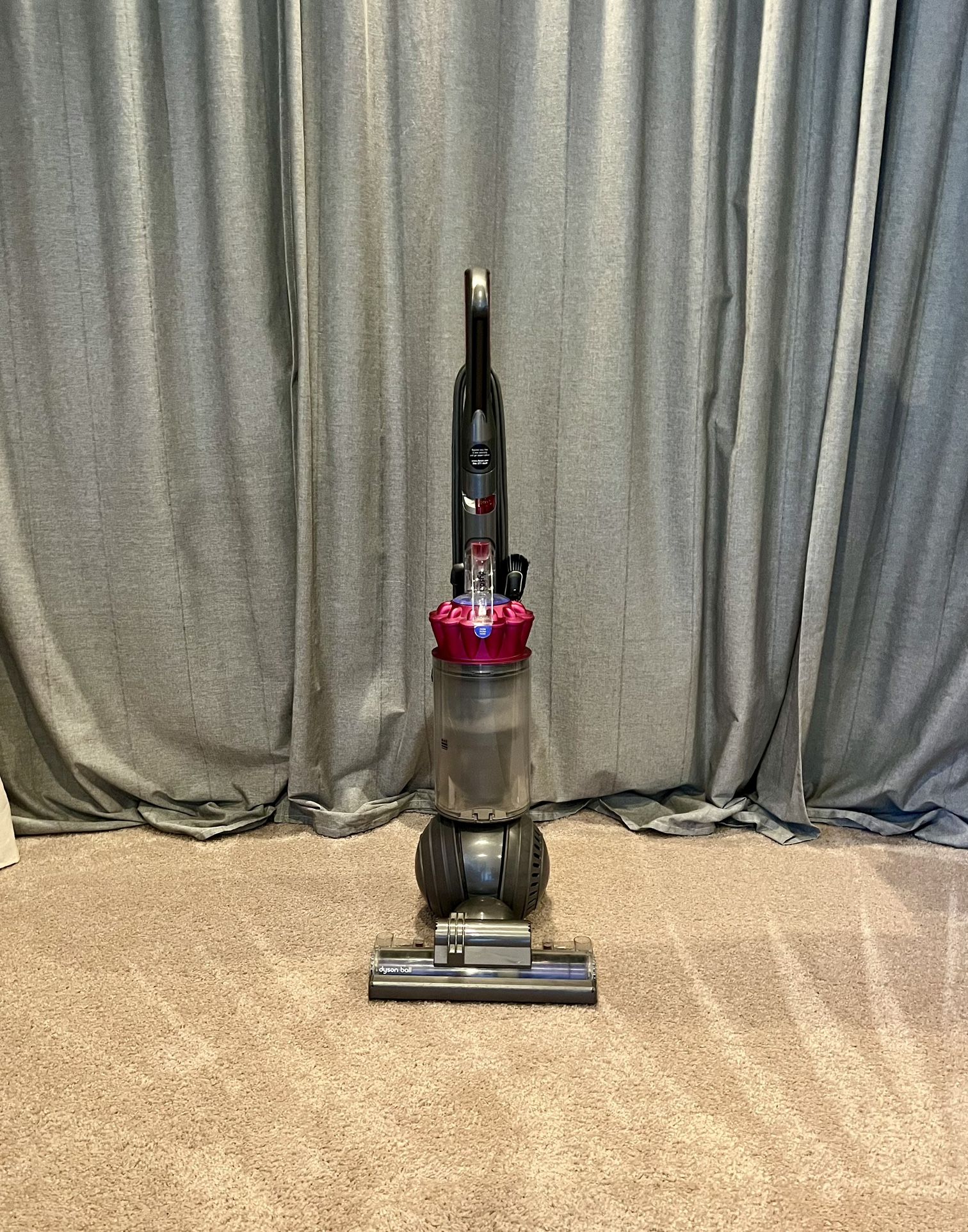 Dyson Ball Origin Vacuum with Many Tools.