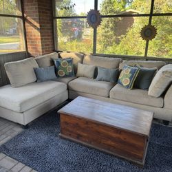 Sectional With Pillows