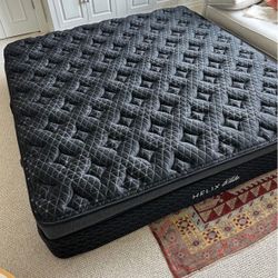 Helix Midnight Elite, King, Cover: Original Cover Like New, Perfect Condition