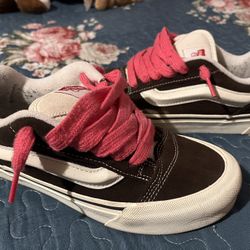 Brown & Pink Vans