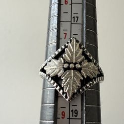Vintage Black Hills Size 7.75 Sterling Ring 