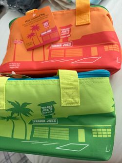 Trader Joeās mini coolers