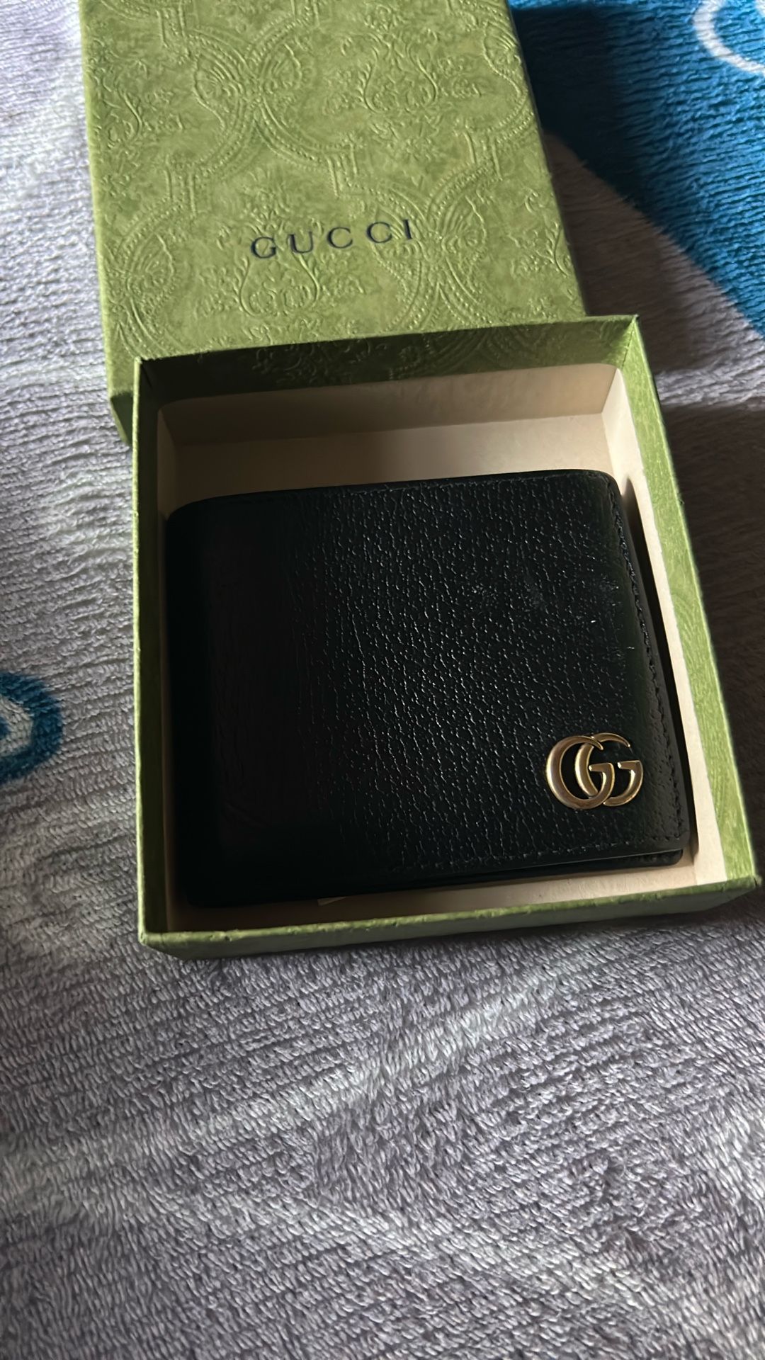 gucci wallet