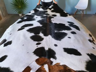 Large Natural Cowhide Rug