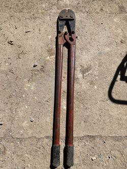 Bolt cutter