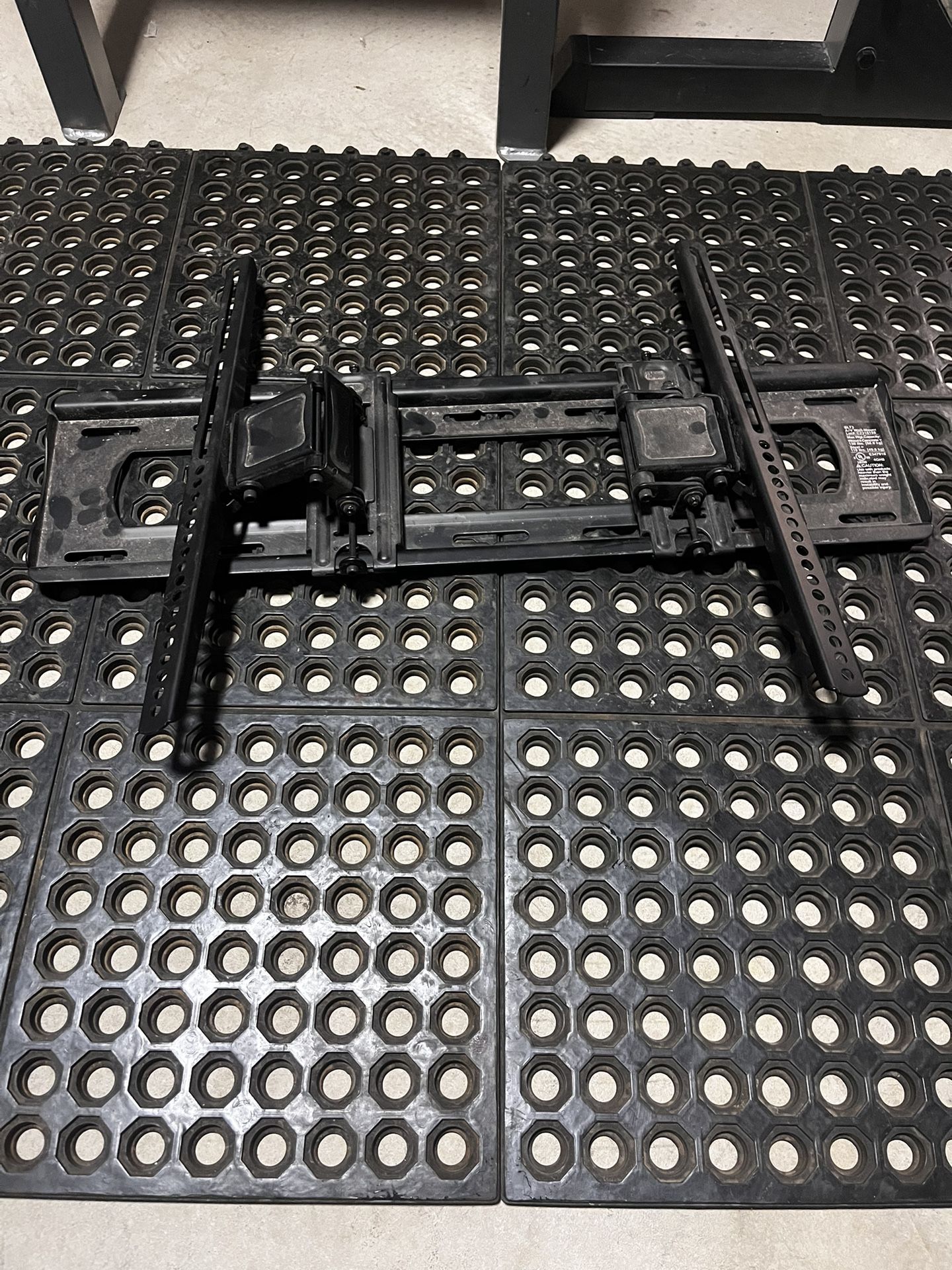 Adjustable TV Mount