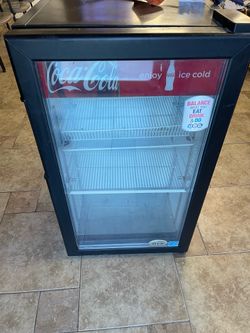 Mini refrigerator