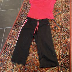 Womans Reebok Work Out Top and Bottom Set