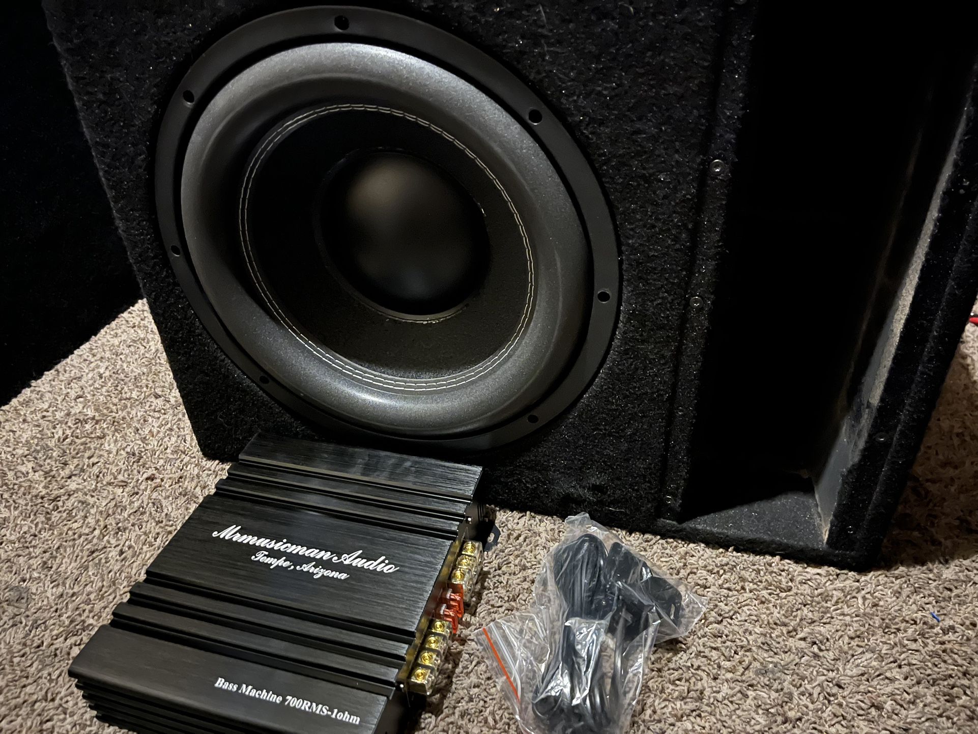 Mrmusicman Audio 1-12 Bass Package - $300
