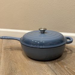 New 10 in. Cast Iron Dutch Oven
