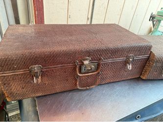 Antique Chinese Suitcase Woven Rattan on Wood Early 1900's (Qing Dynasty)