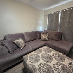 Gray Sectional Sofa with Ottoman – Excellent Condition