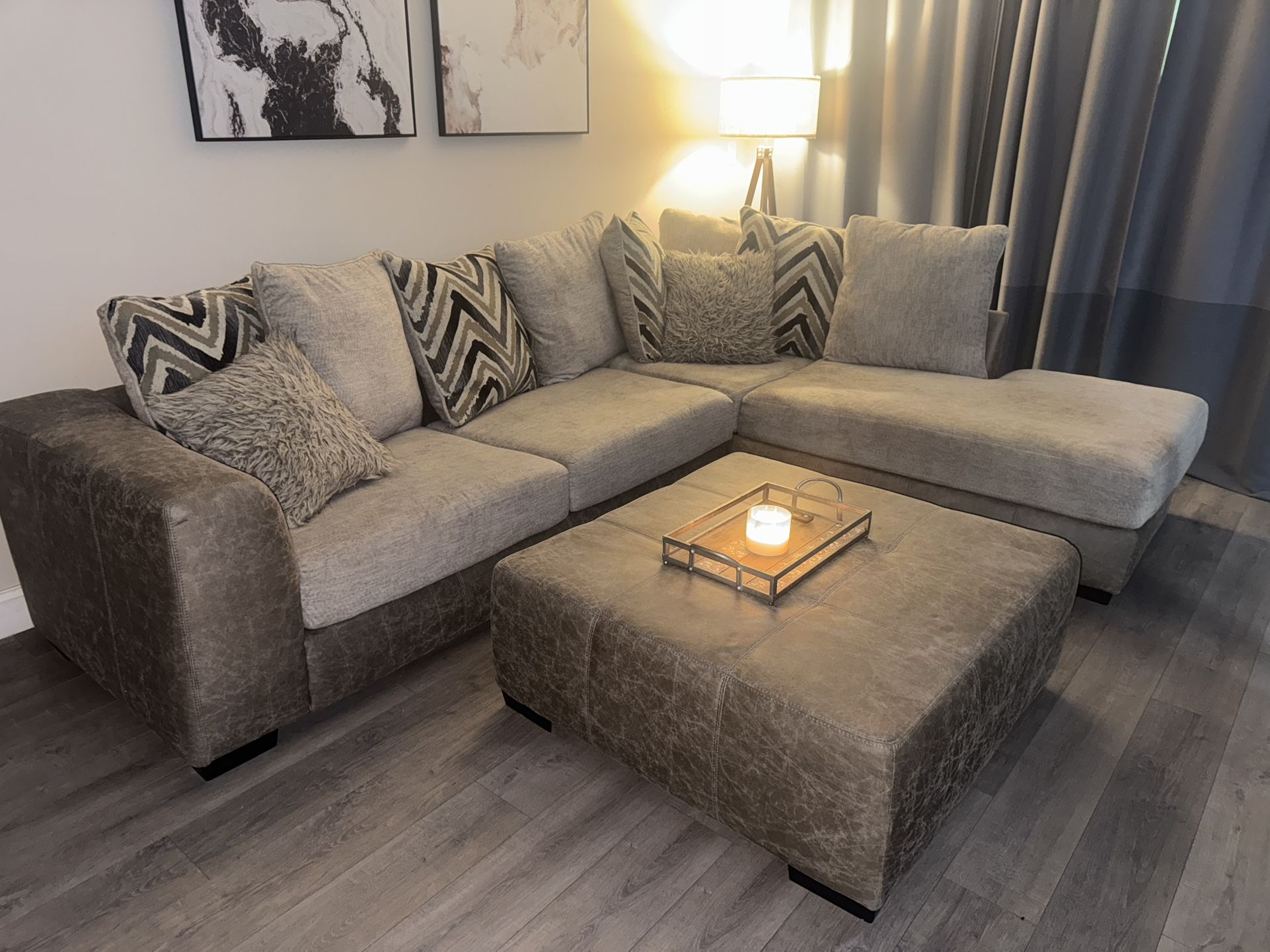 Sectional Sofa With Ottoman