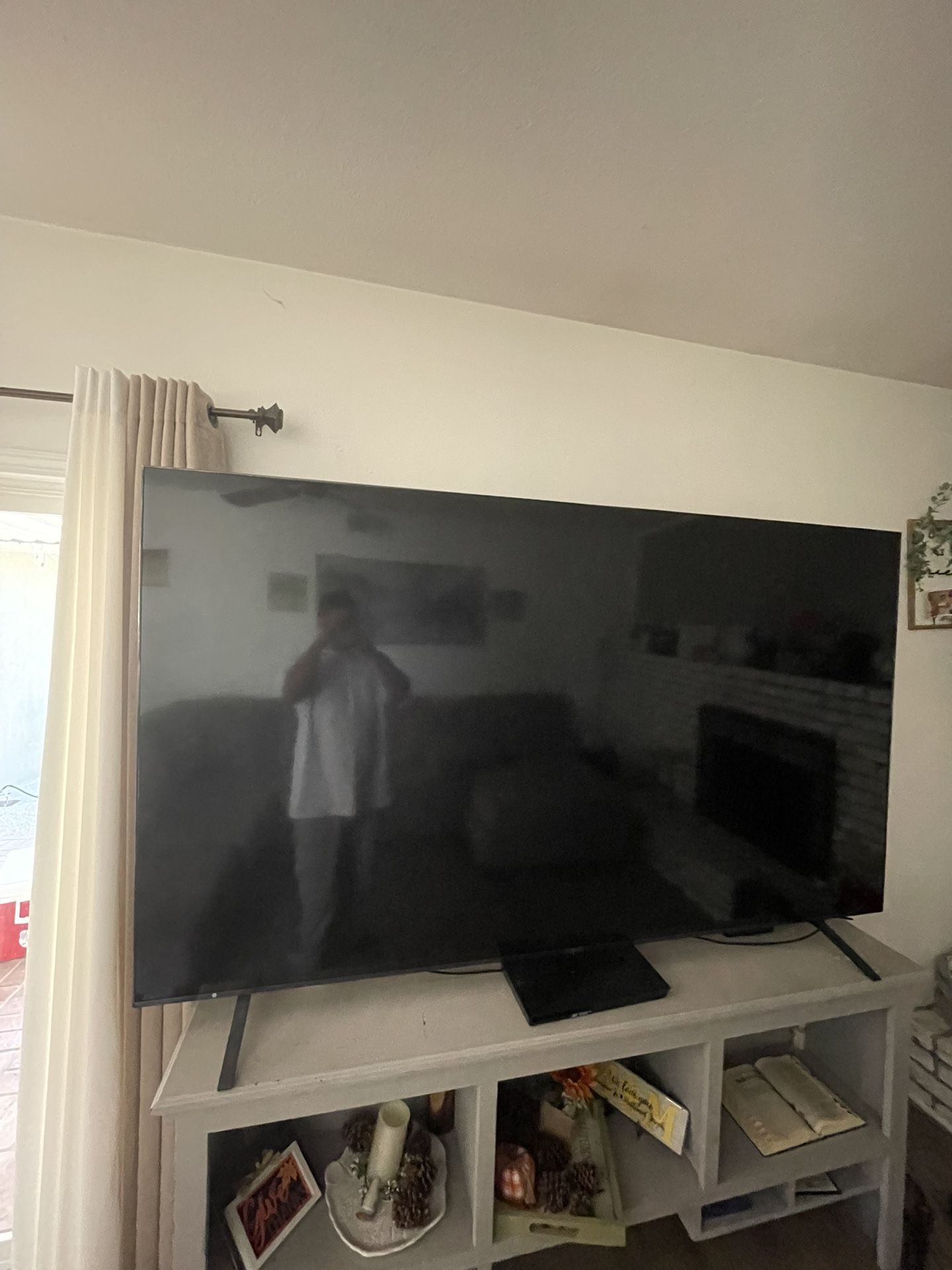 89 Inch LG Tv