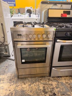 Cosmo small 24” stove for apartment