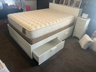 Queen bed set with storage and shelves