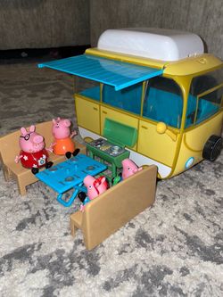 Peppa Pig Family Campervan Playset