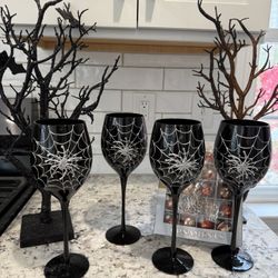 Wine glasses, black, raised spiderweb design! No chips or cracks.