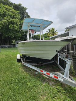 1989 Bayliner Center console