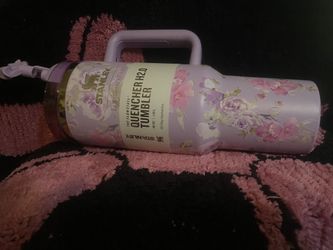 Brand New Without Box Stanley Quencher H2.0 Tumbler - Floral Lavender