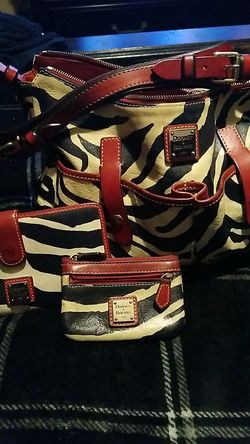 Dooney & Bourke