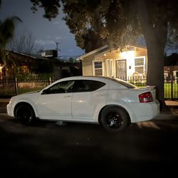 DODGE AVENGER 08